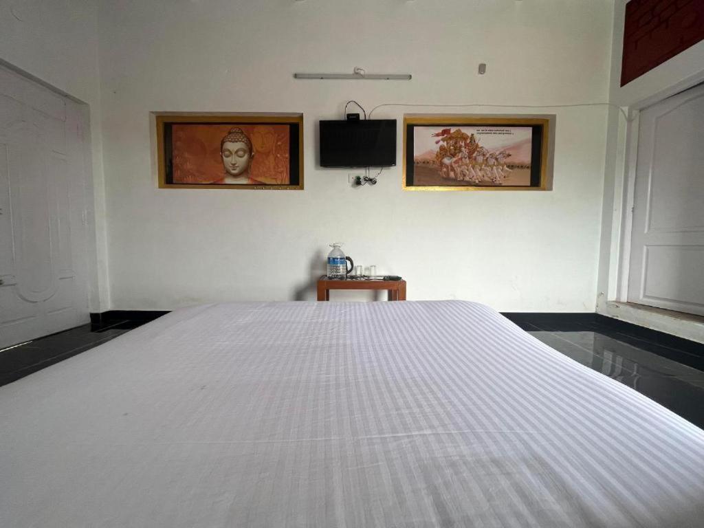 Hotel Hill Park Ooty Esterno foto